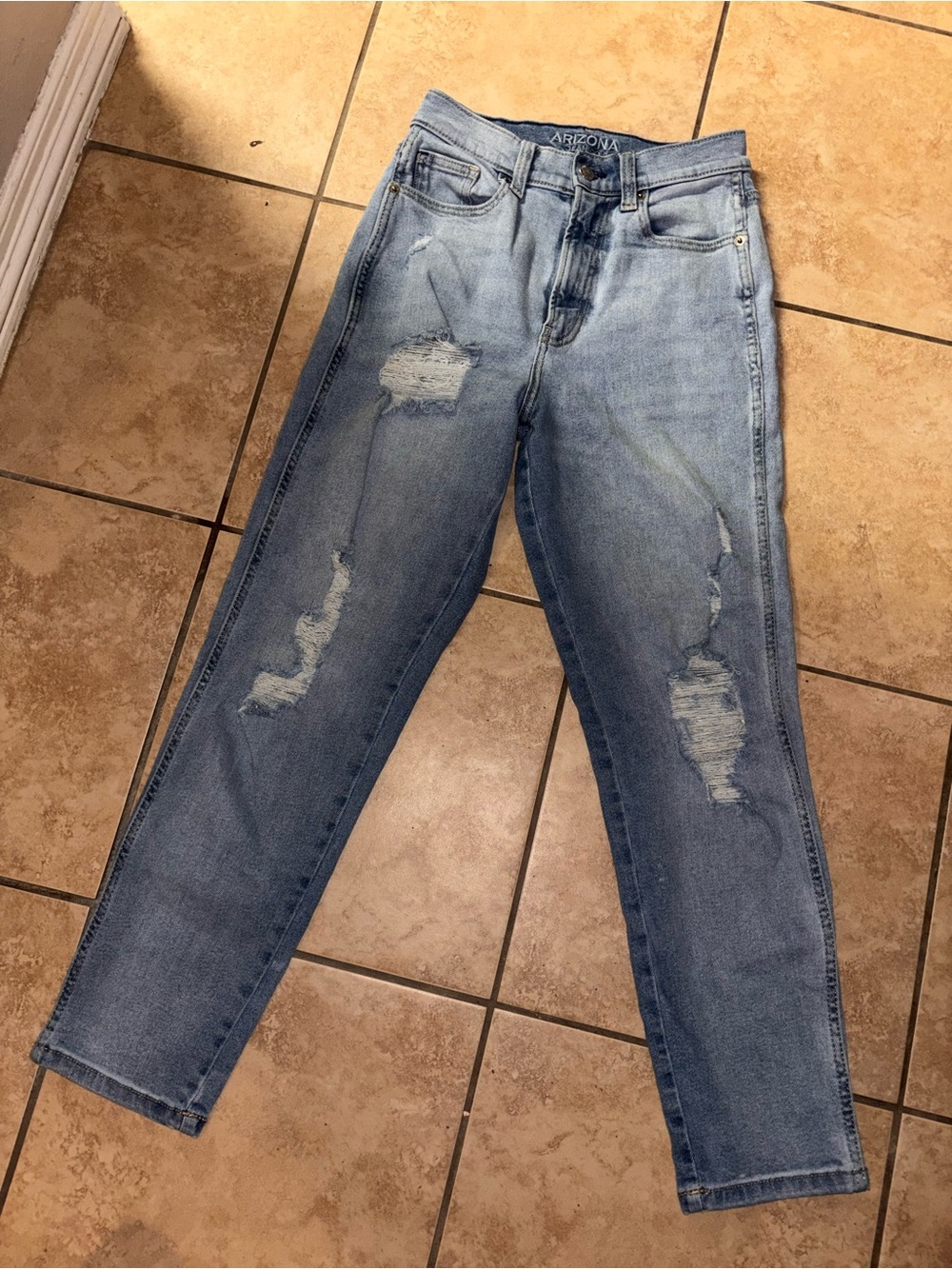 Arizona Jean Company Light Blue Distressed Boyfriend Jeans